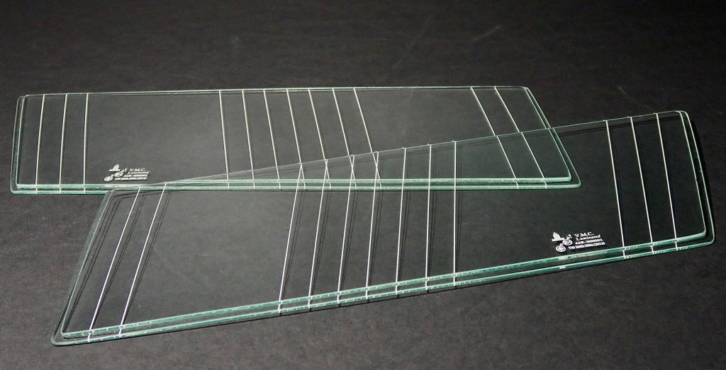 Refabrication de vitres / verrières / glaces de phares pour Alpine A310 V6, en verre feuilleté galbé, conformes à l'origine, par un verrier industriel homologué.